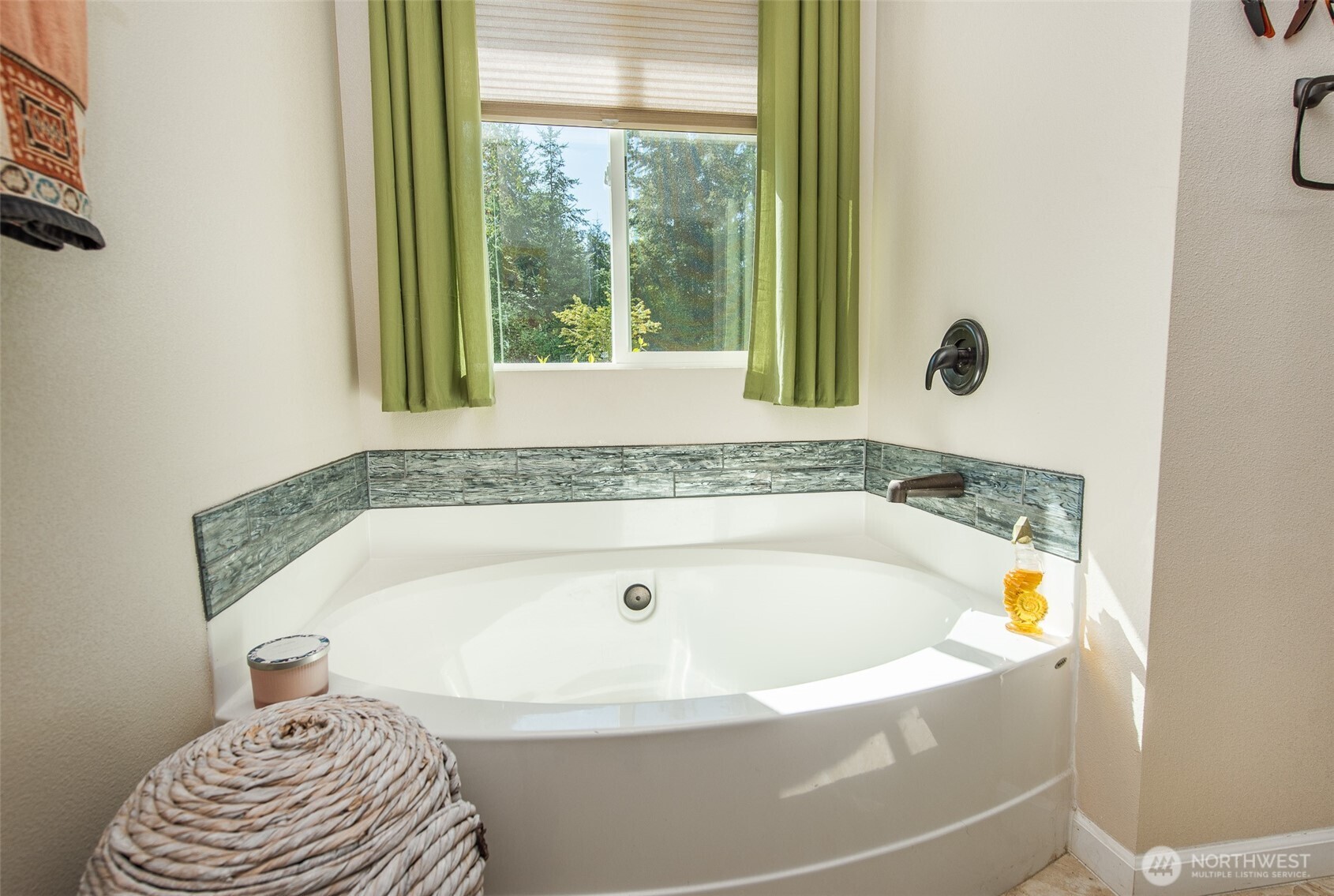 192 Michael Earl Way , Sequim, WA 98382