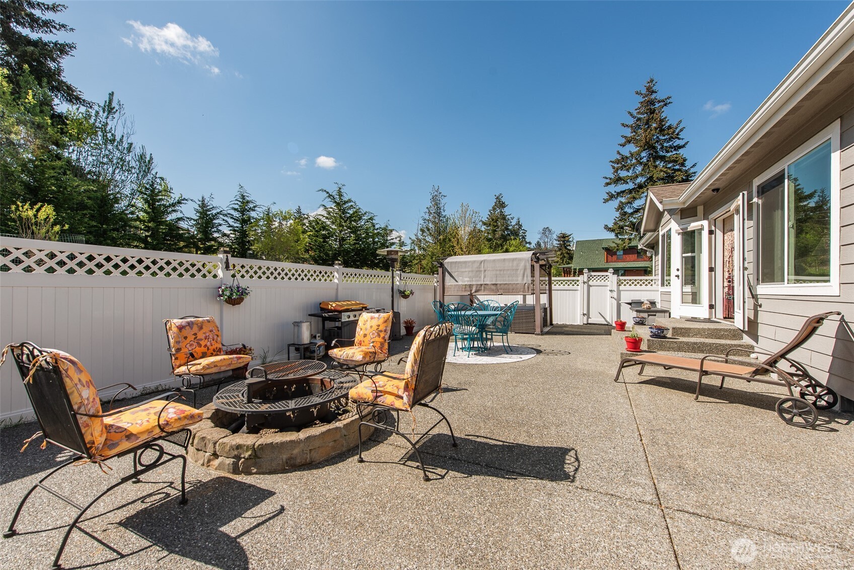 192 Michael Earl Way , Sequim, WA 98382