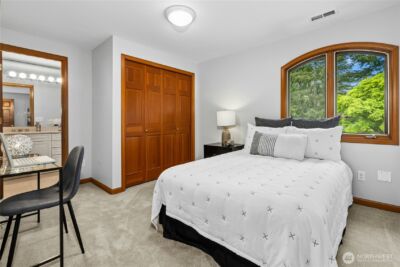 20005 NE 42nd Street , Sammamish, WA 98074 - Photo 24