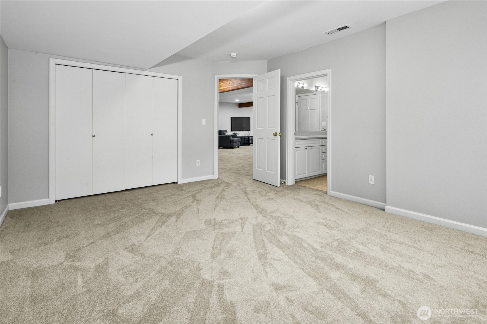 20005 NE 42nd Street , Sammamish, WA 98074