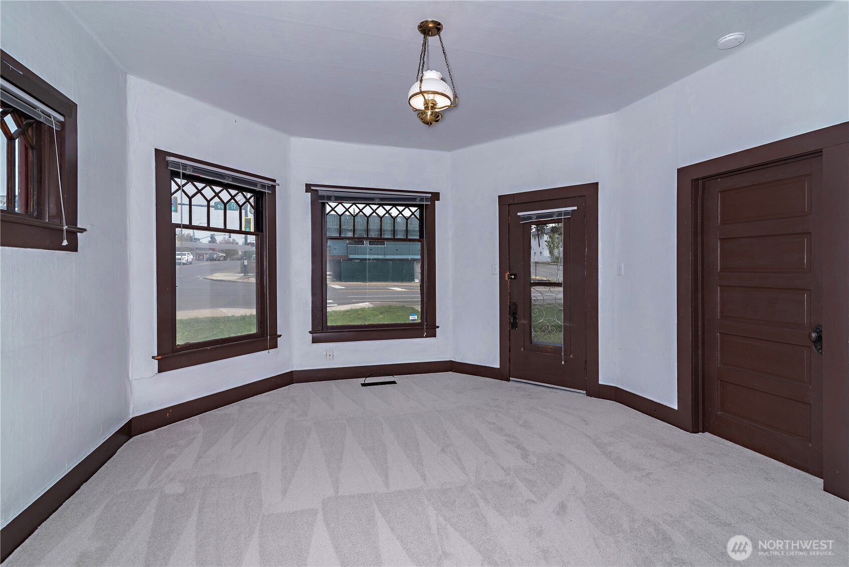 711 N Water Street , Ellensburg, WA 98926