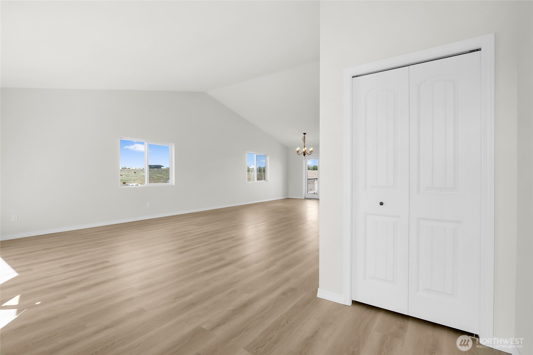 8903 Stonecrest Road NE, Moses Lake, WA 98837