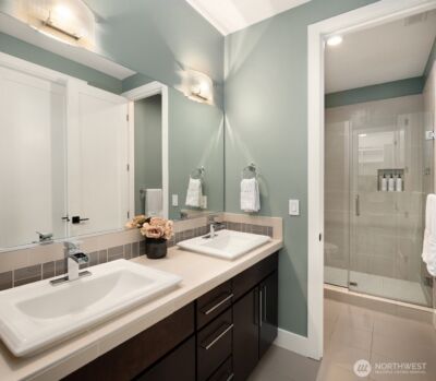 635 17th Avenue W, Kirkland, WA 98033 - Photo 15