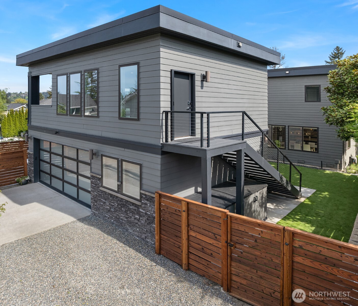 635 17th Avenue W, Kirkland, WA 98033