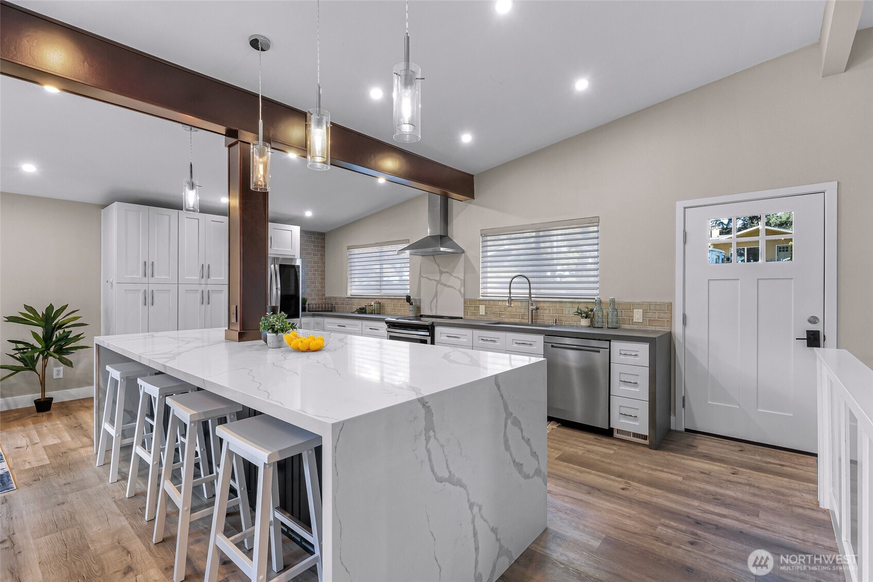 6204 170th Place SW, Lynnwood, WA 98037