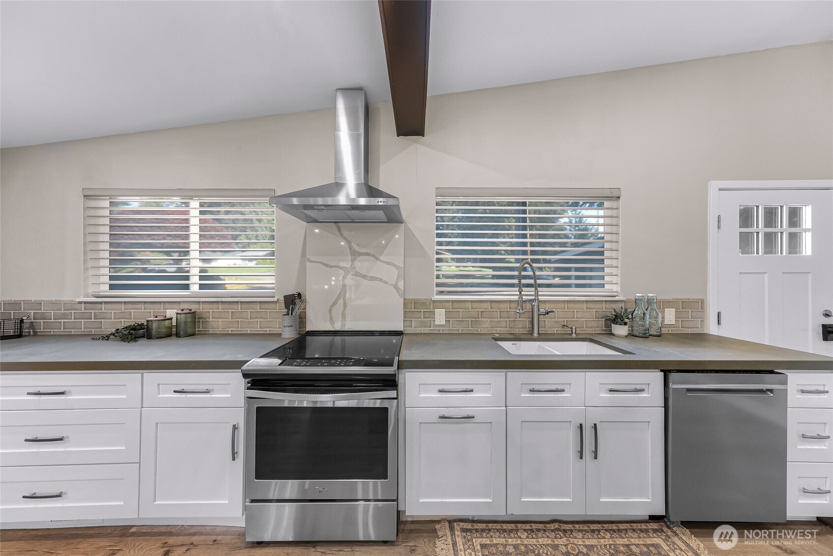6204 170th Place SW, Lynnwood, WA 98037