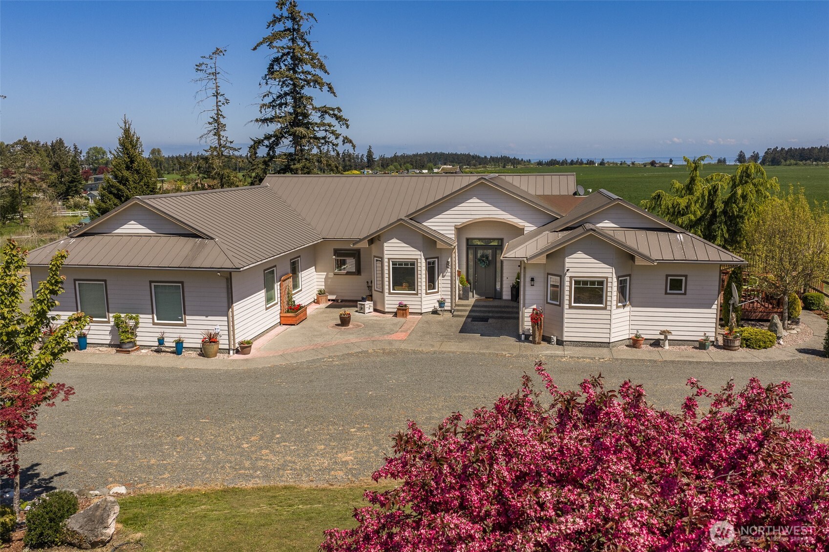 203 Delta Way , Sequim, WA 98382
