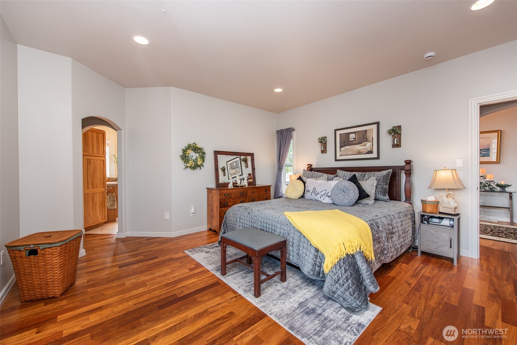 203 Delta Way , Sequim, WA 98382