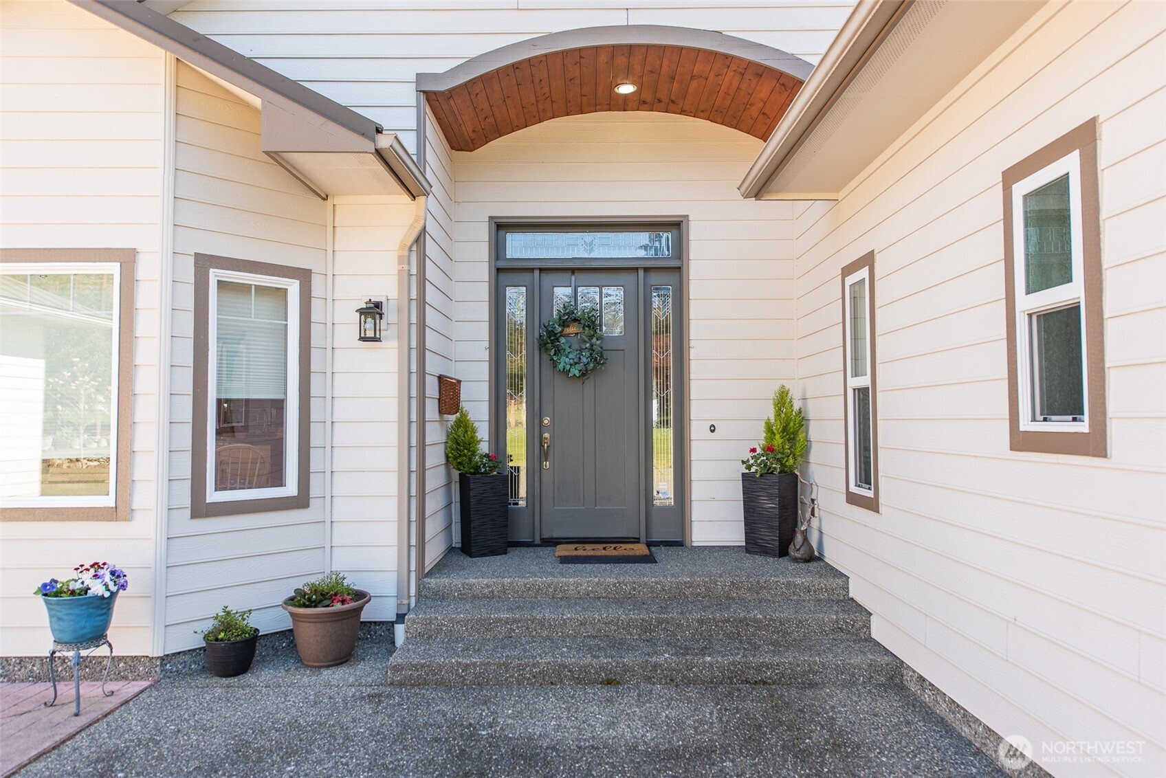 203 Delta Way , Sequim, WA 98382