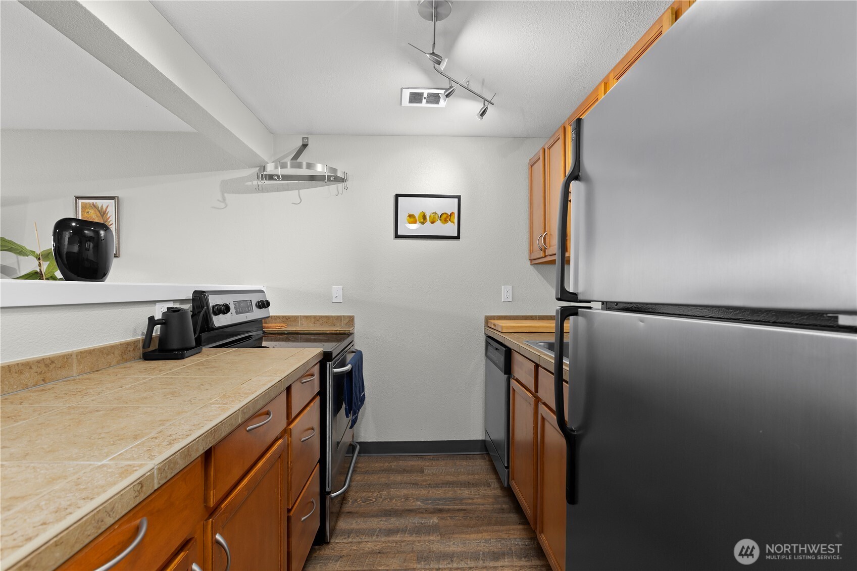3420 15th Avenue W #105, Seattle, WA 98119