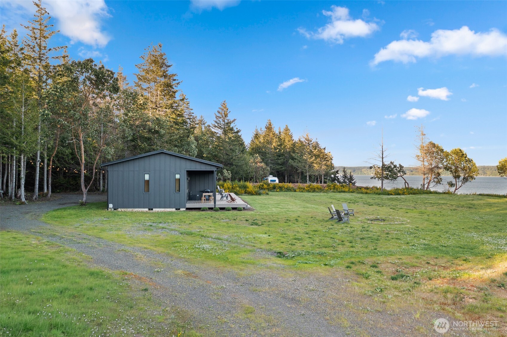 346 Buena Vista Way , Brinnon, WA 98320
