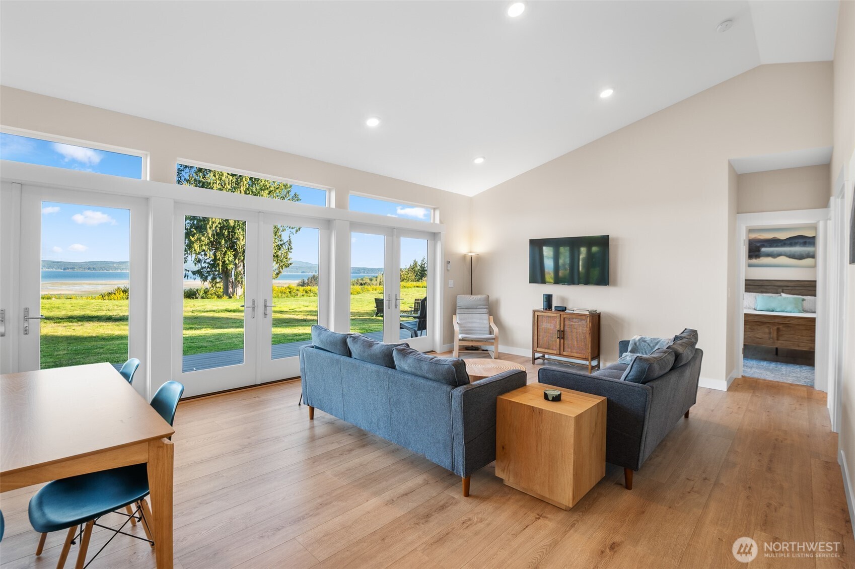 346 Buena Vista Way , Brinnon, WA 98320
