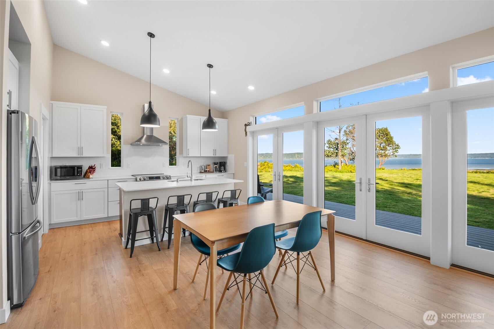346 Buena Vista Way , Brinnon, WA 98320