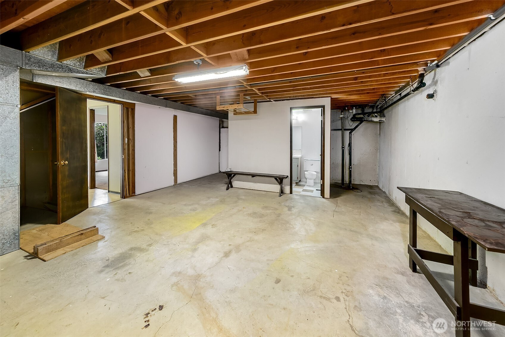 7070 94th Avenue SE, Mercer Island, WA 98040