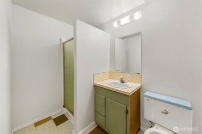 7070 94th Avenue SE, Mercer Island, WA 98040 - Photo 24
