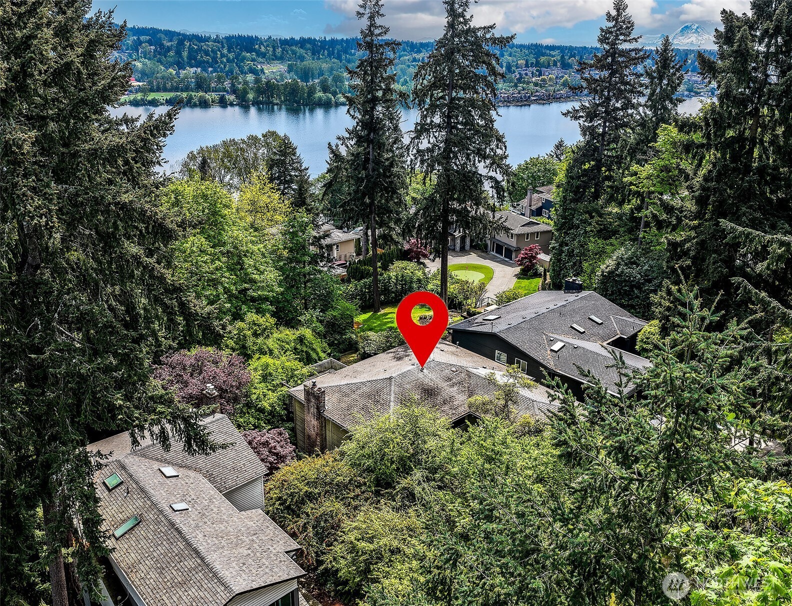 7070 94th Avenue SE, Mercer Island, WA 98040