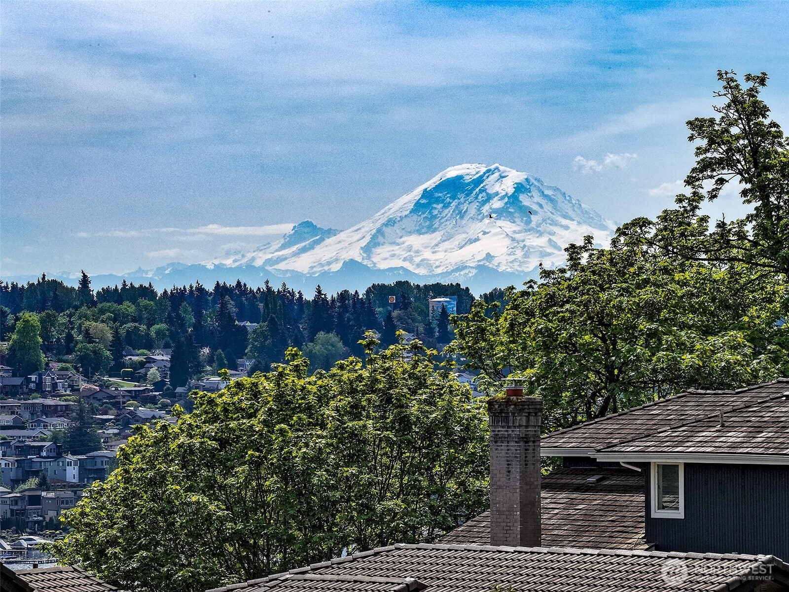 7070 94th Avenue SE, Mercer Island, WA 98040