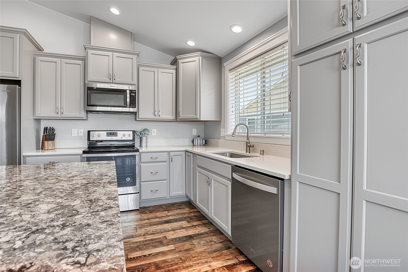 399 Seashore Street SW, Ocean Shores, WA 98569