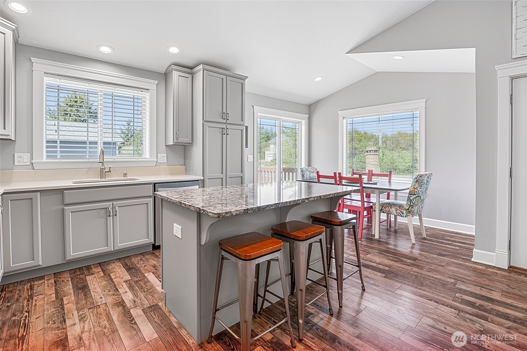 399 Seashore Street SW, Ocean Shores, WA 98569