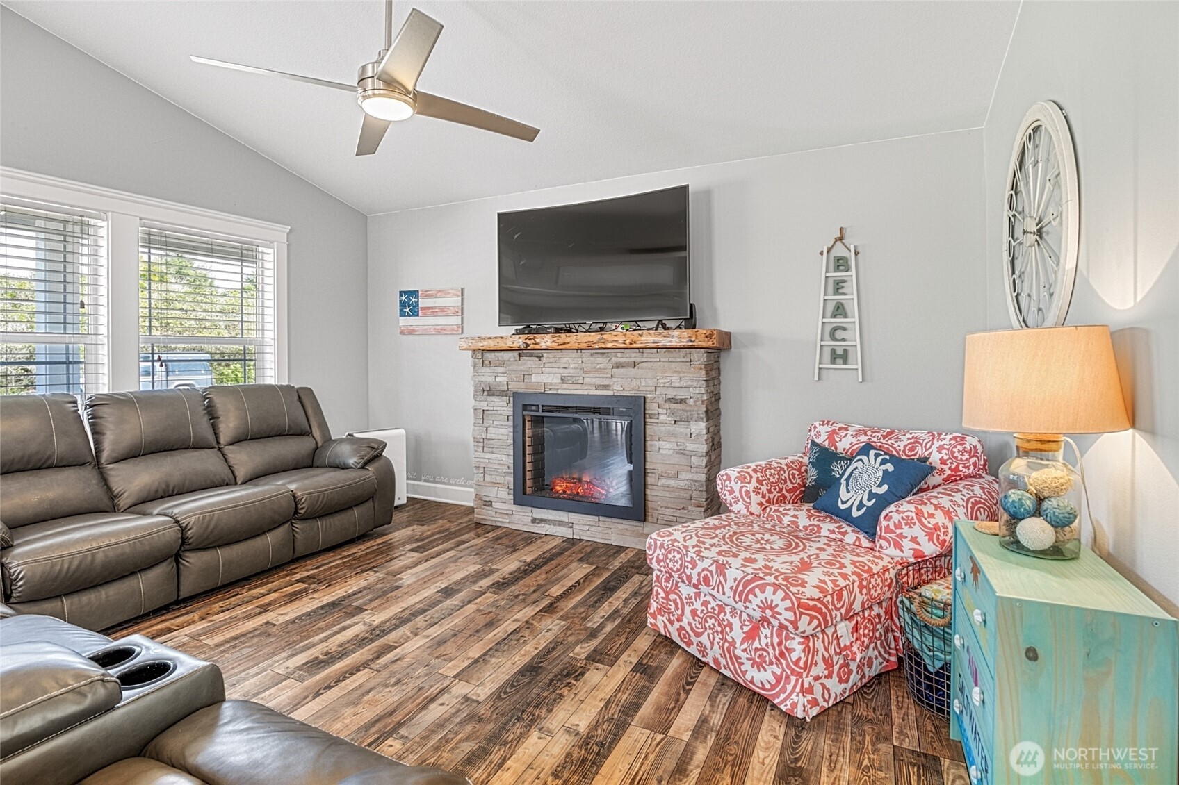 399 Seashore Street SW, Ocean Shores, WA 98569