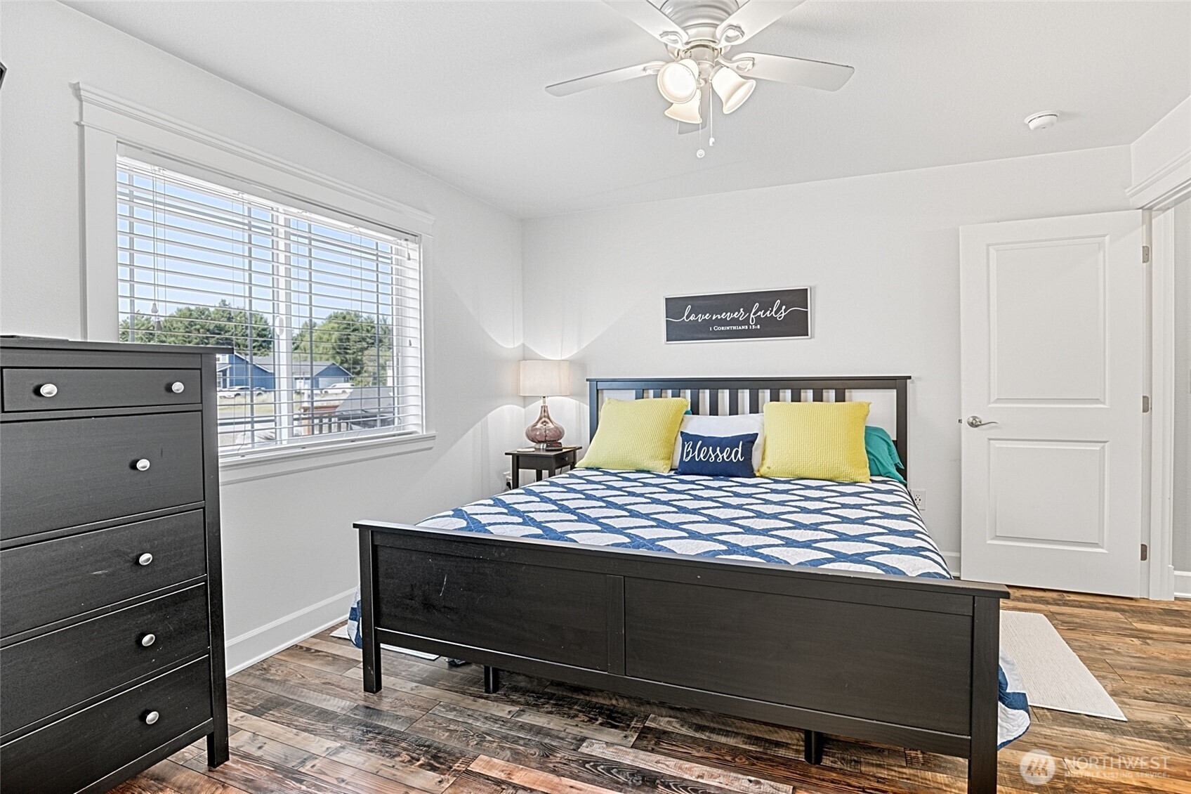 399 Seashore Street SW, Ocean Shores, WA 98569