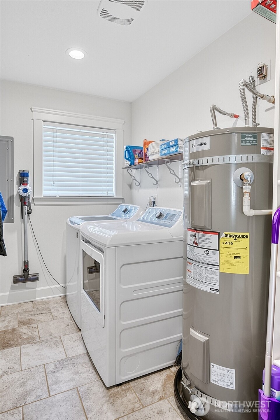 399 Seashore Street SW, Ocean Shores, WA 98569