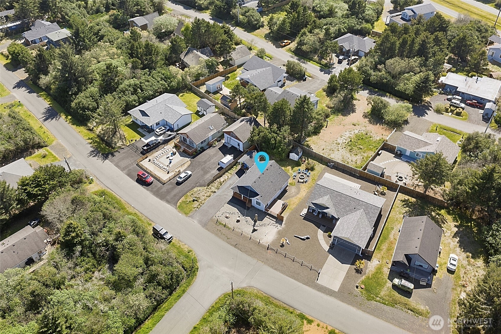 399 Seashore Street SW, Ocean Shores, WA 98569