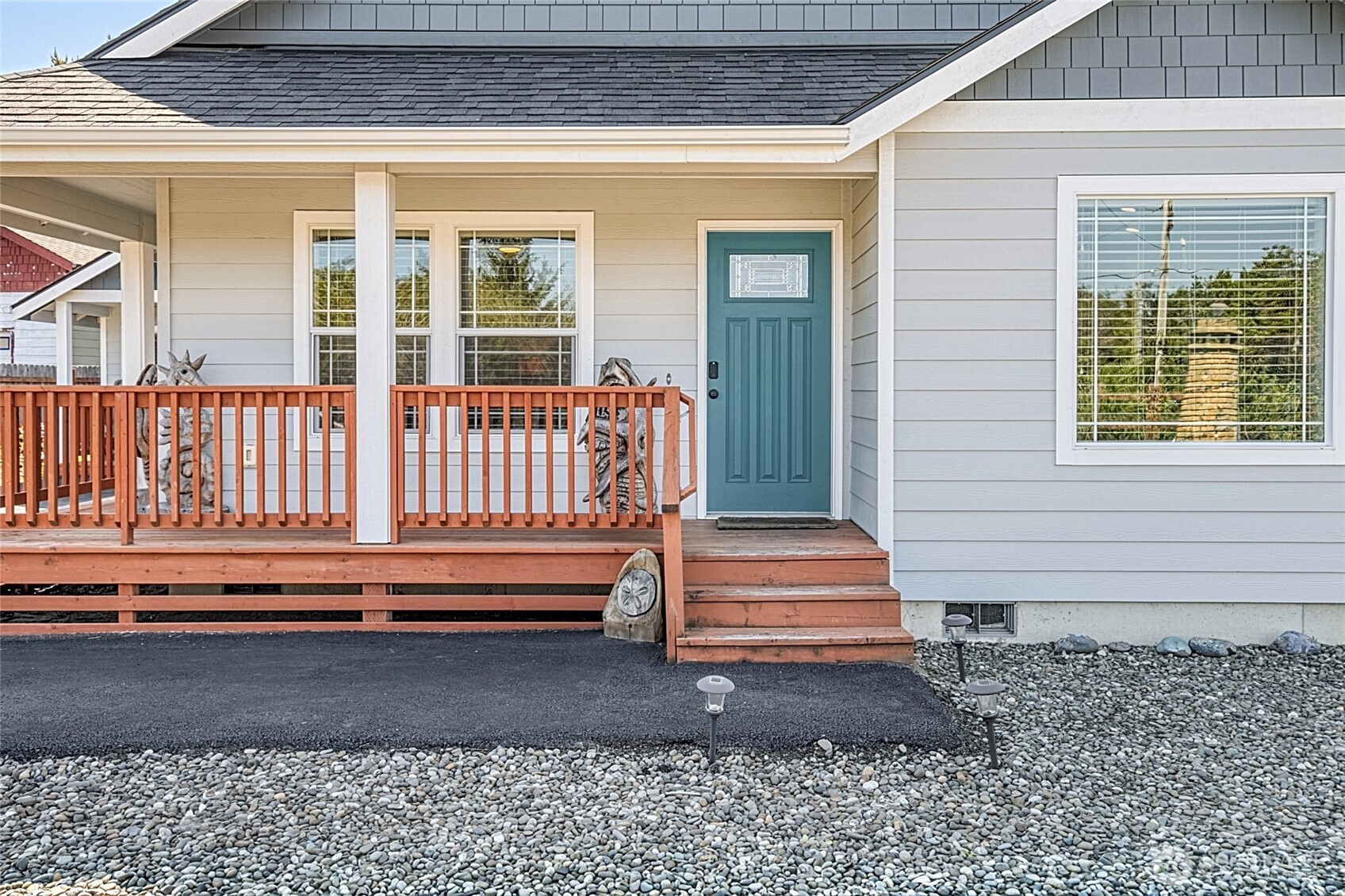 399 Seashore Street SW, Ocean Shores, WA 98569