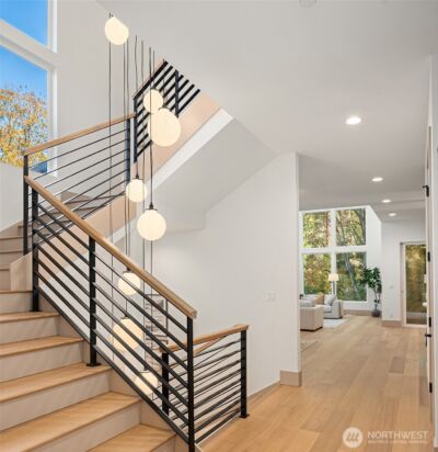 5222 Forest Avenue SE, Mercer Island, WA 98040 - Photo 3