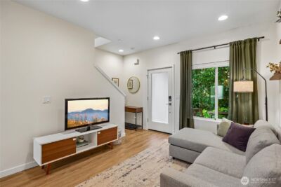 1903 N Oakes Street , Tacoma, WA 98406 - Photo 8