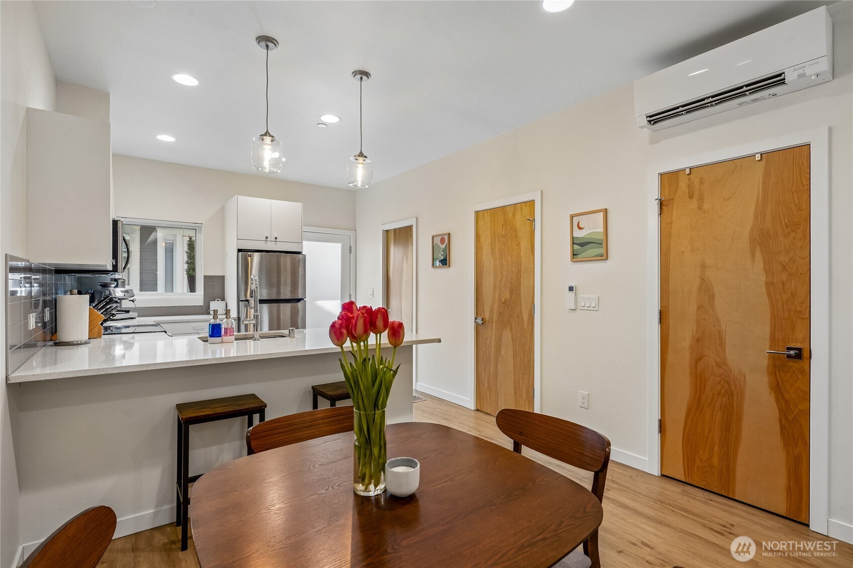 1903 N Oakes Street , Tacoma, WA 98406