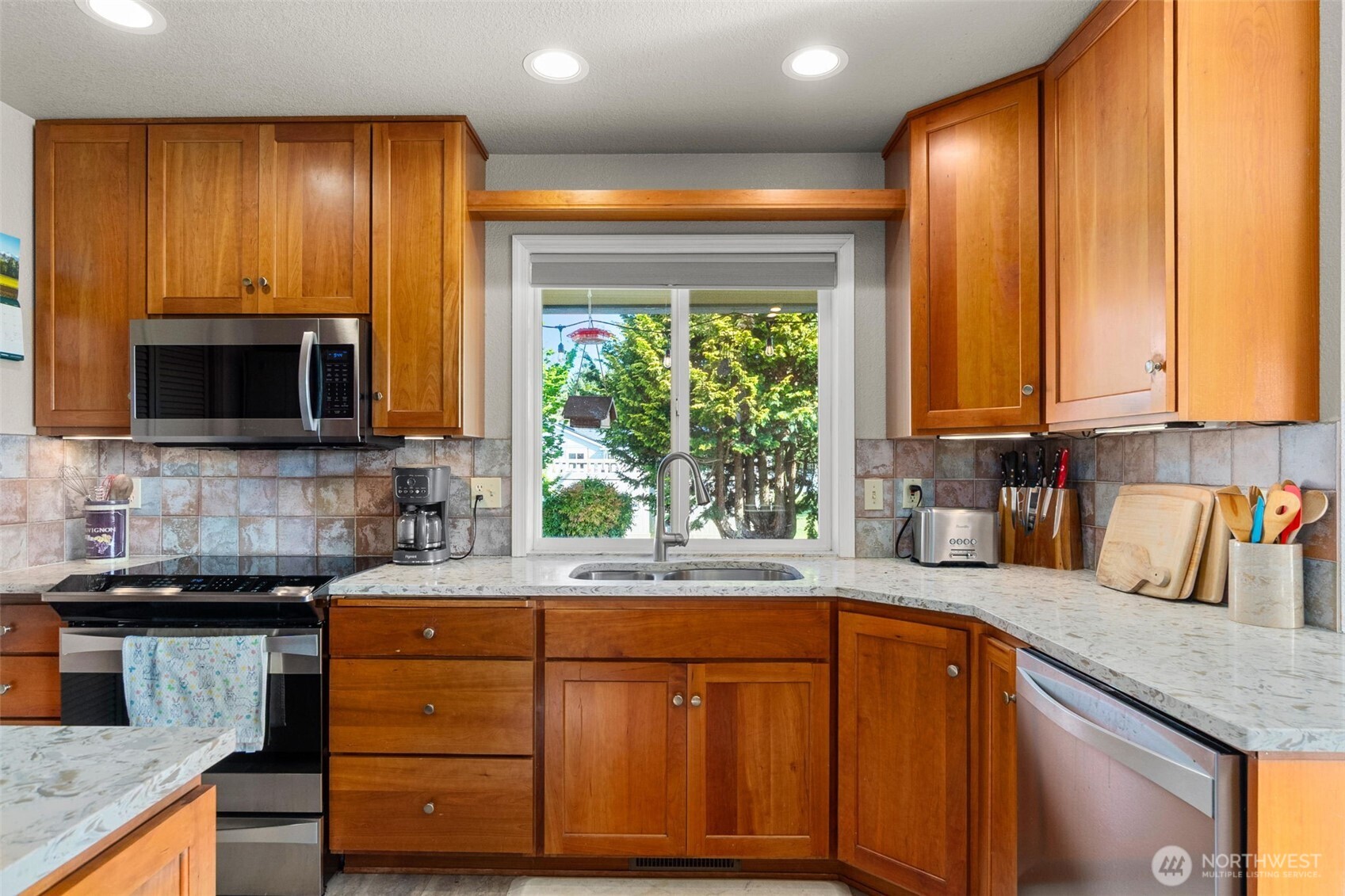 8432 Ayer Street SE, Olympia, WA 98501