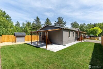 101 Sir Lancelot Drive , Castle Rock, WA 98611