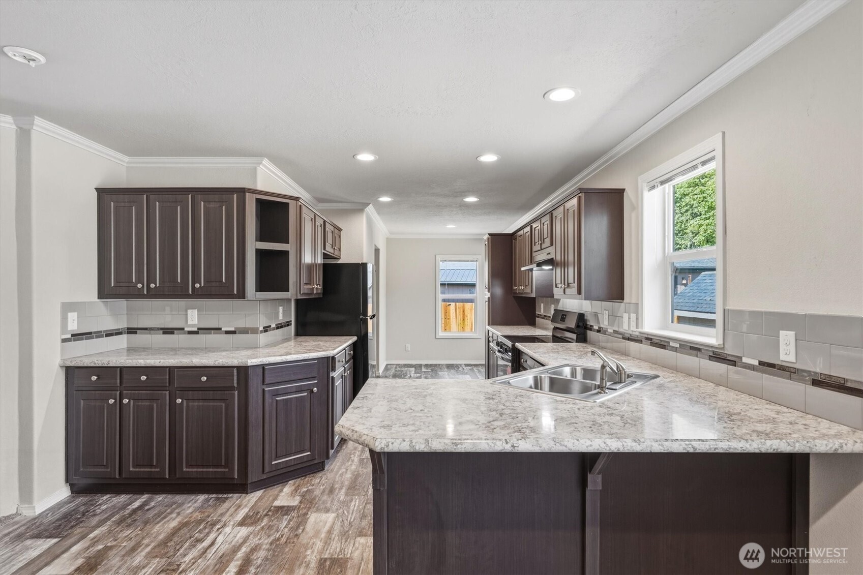 101 Sir Lancelot Drive , Castle Rock, WA 98611