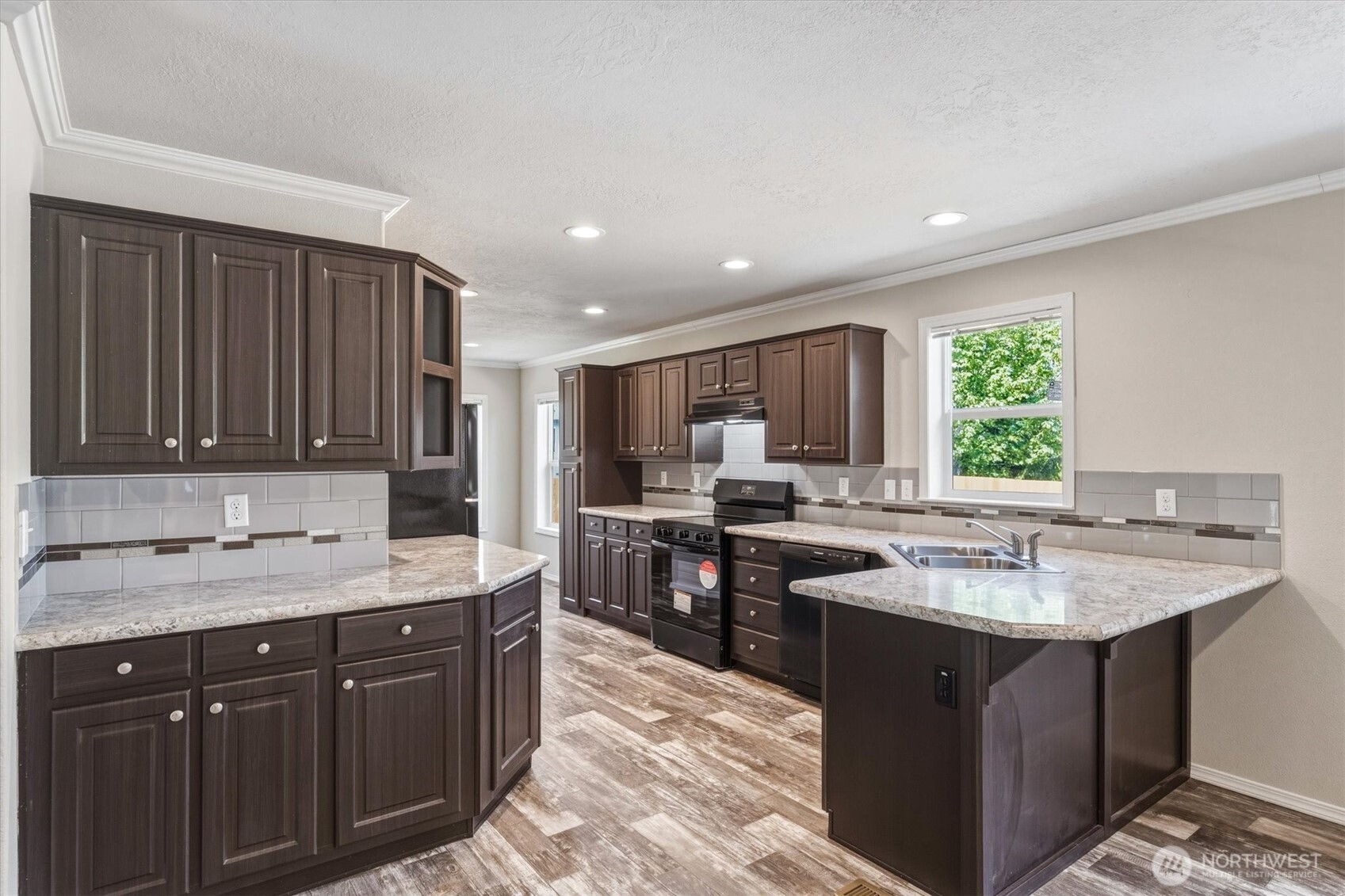 101 Sir Lancelot Drive , Castle Rock, WA 98611