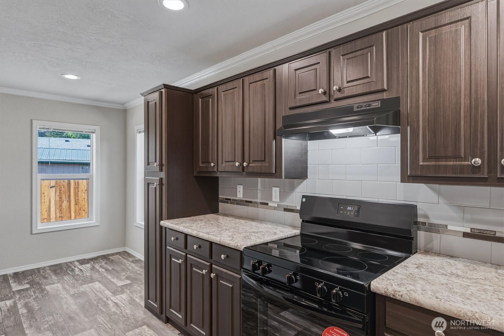 101 Sir Lancelot Drive , Castle Rock, WA 98611