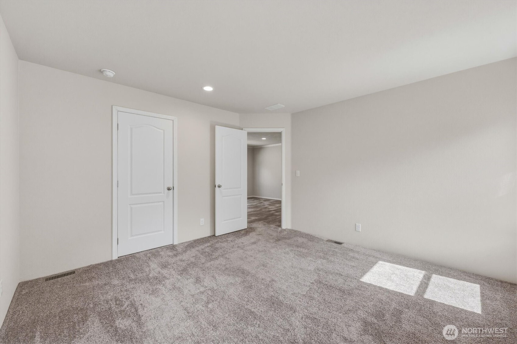 101 Sir Lancelot Drive , Castle Rock, WA 98611