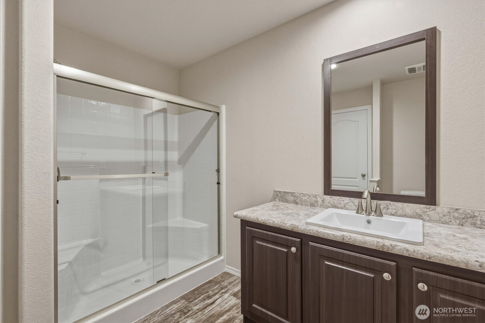 101 Sir Lancelot Drive , Castle Rock, WA 98611