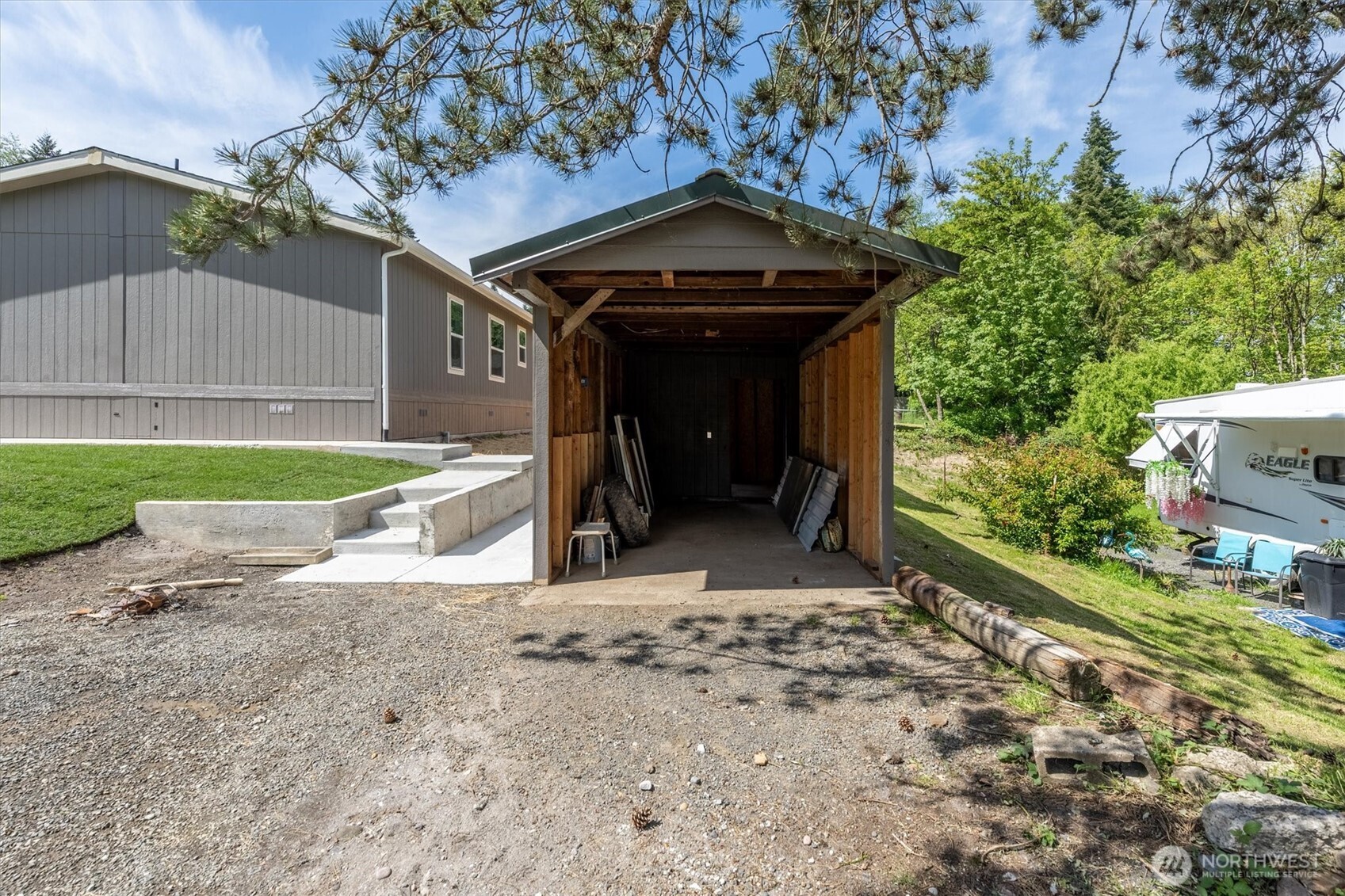 101 Sir Lancelot Drive , Castle Rock, WA 98611