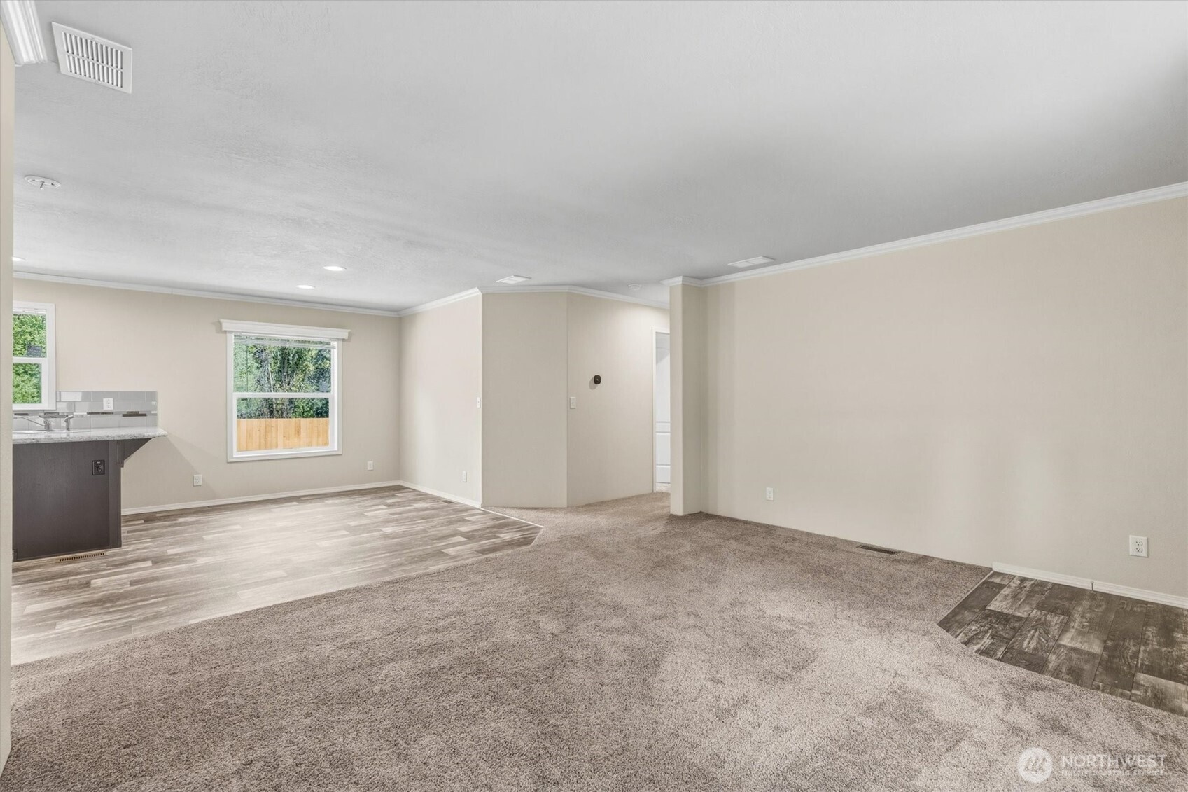 101 Sir Lancelot Drive , Castle Rock, WA 98611