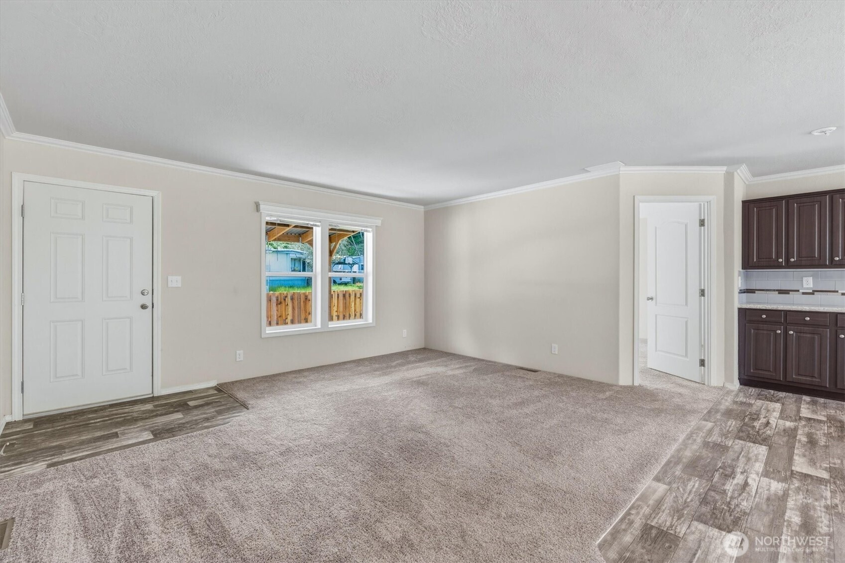 101 Sir Lancelot Drive , Castle Rock, WA 98611