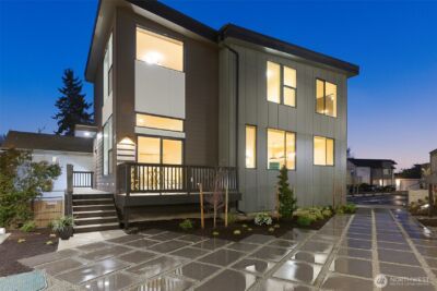 3007 S Dakota Street , Seattle, WA 98108 - Photo 2