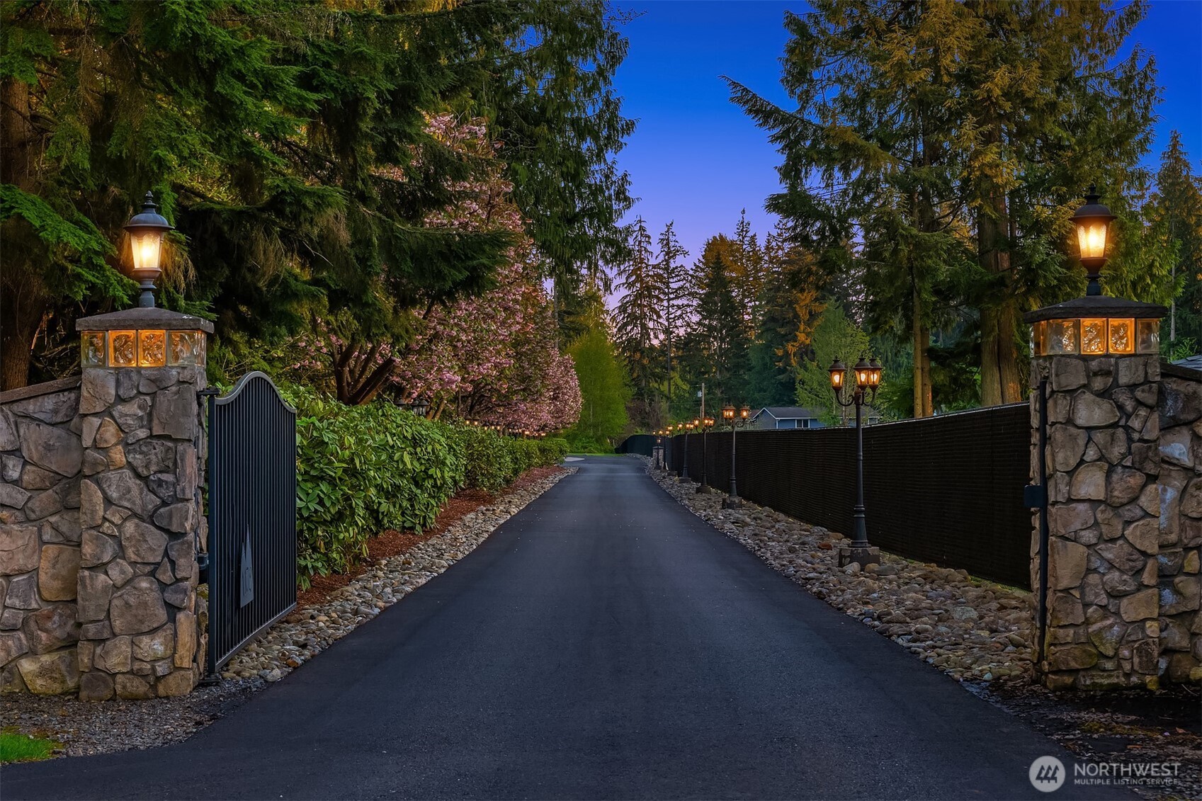 11712 84TH STREET NE, Lake Stevens, WA 98258-8944