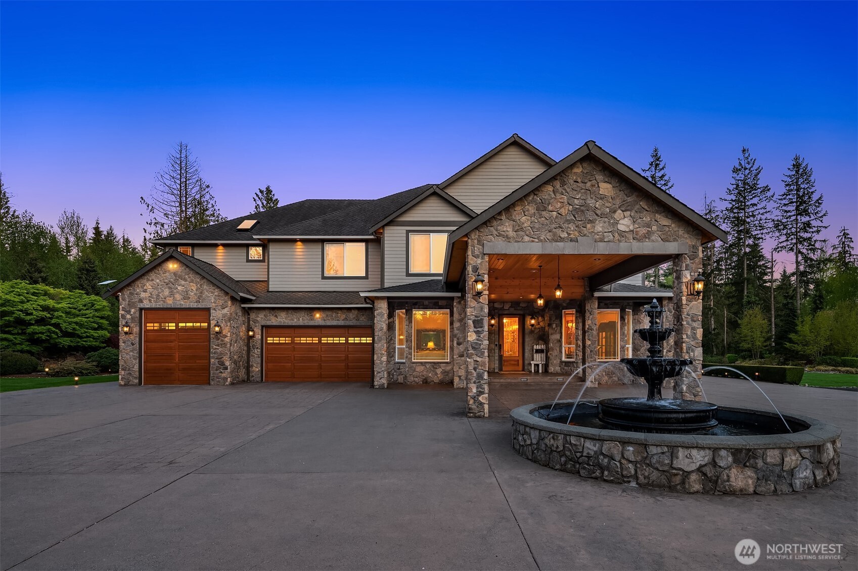 11712 84TH STREET NE, Lake Stevens, WA 98258-8944