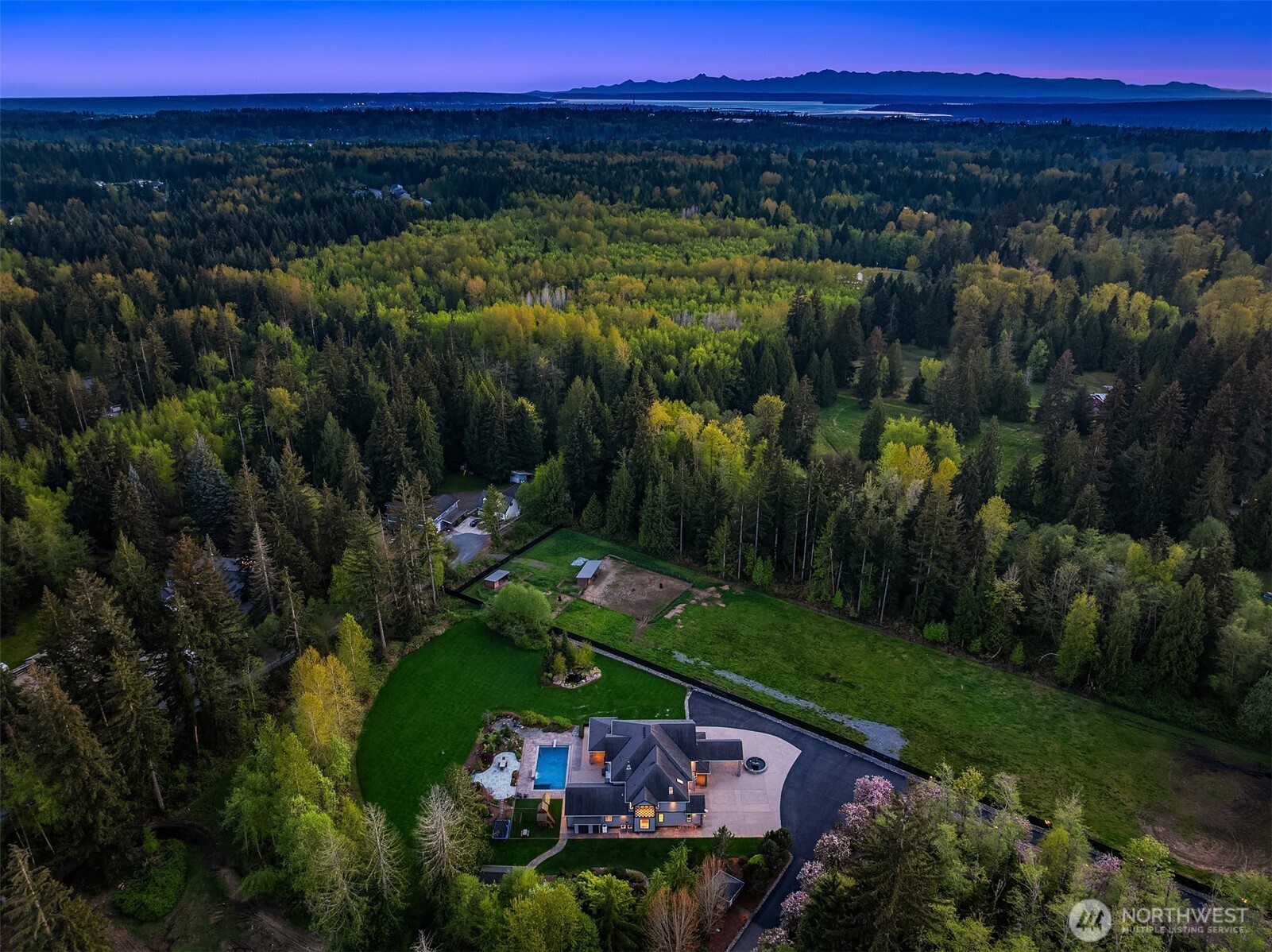 11712 84TH STREET NE, Lake Stevens, WA 98258-8944
