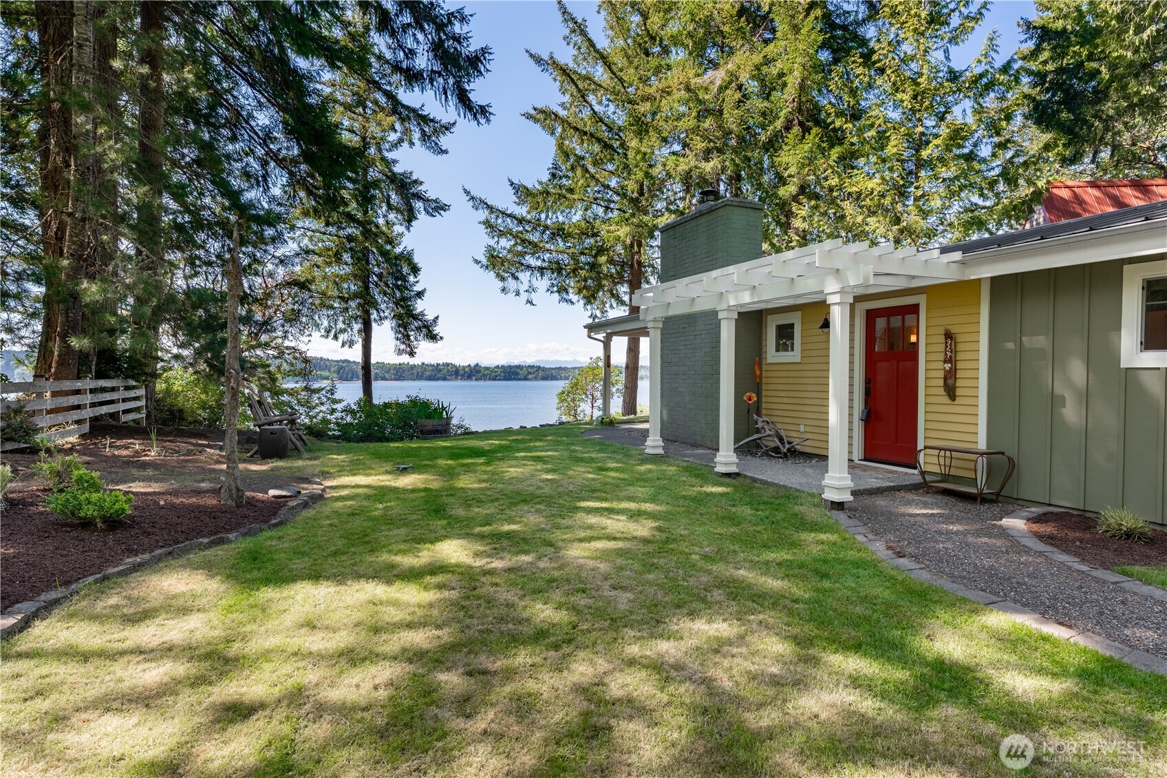 924 W Herron Boulevard NW, Lakebay, WA 98349