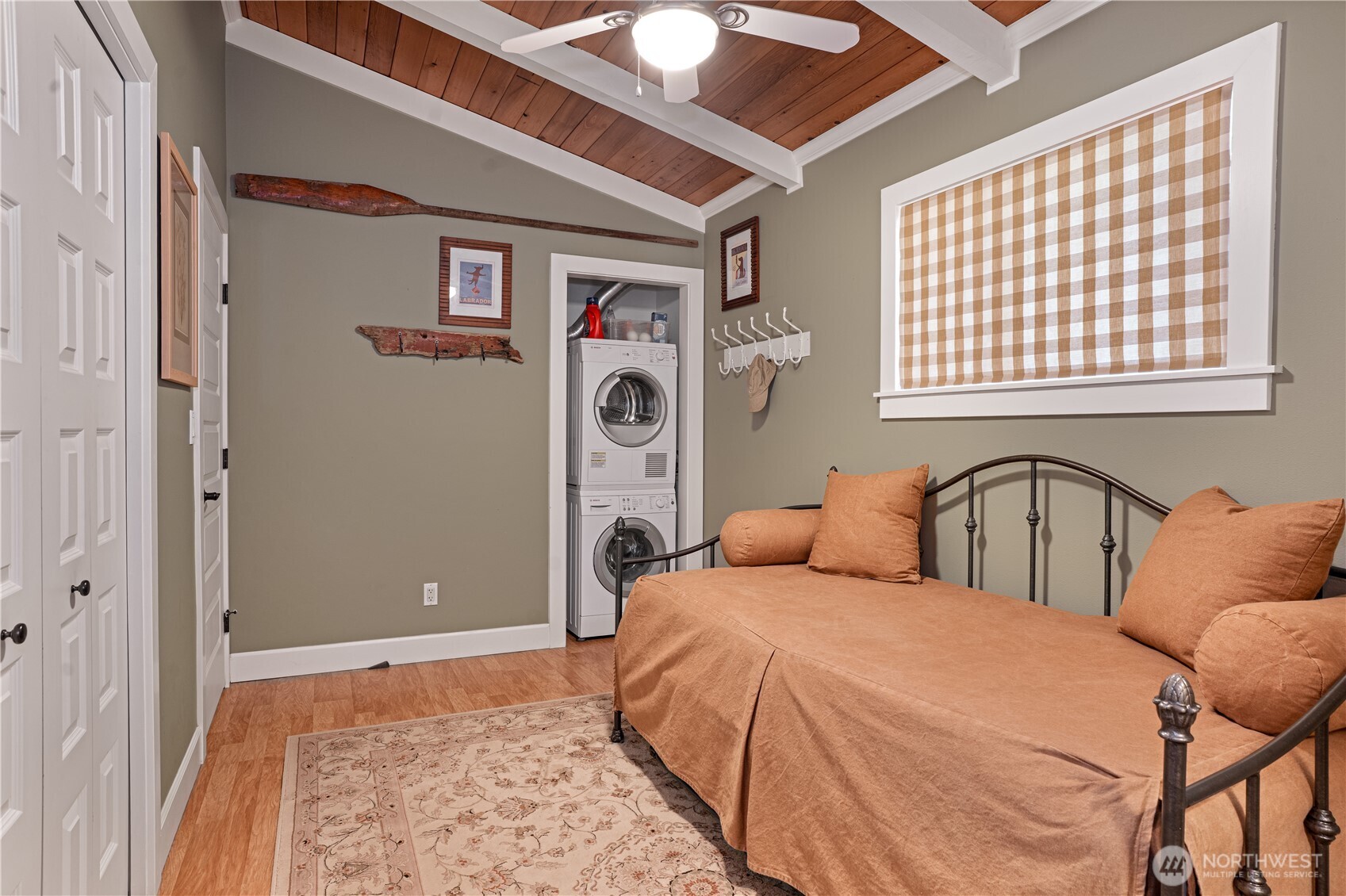 924 W Herron Boulevard NW, Lakebay, WA 98349