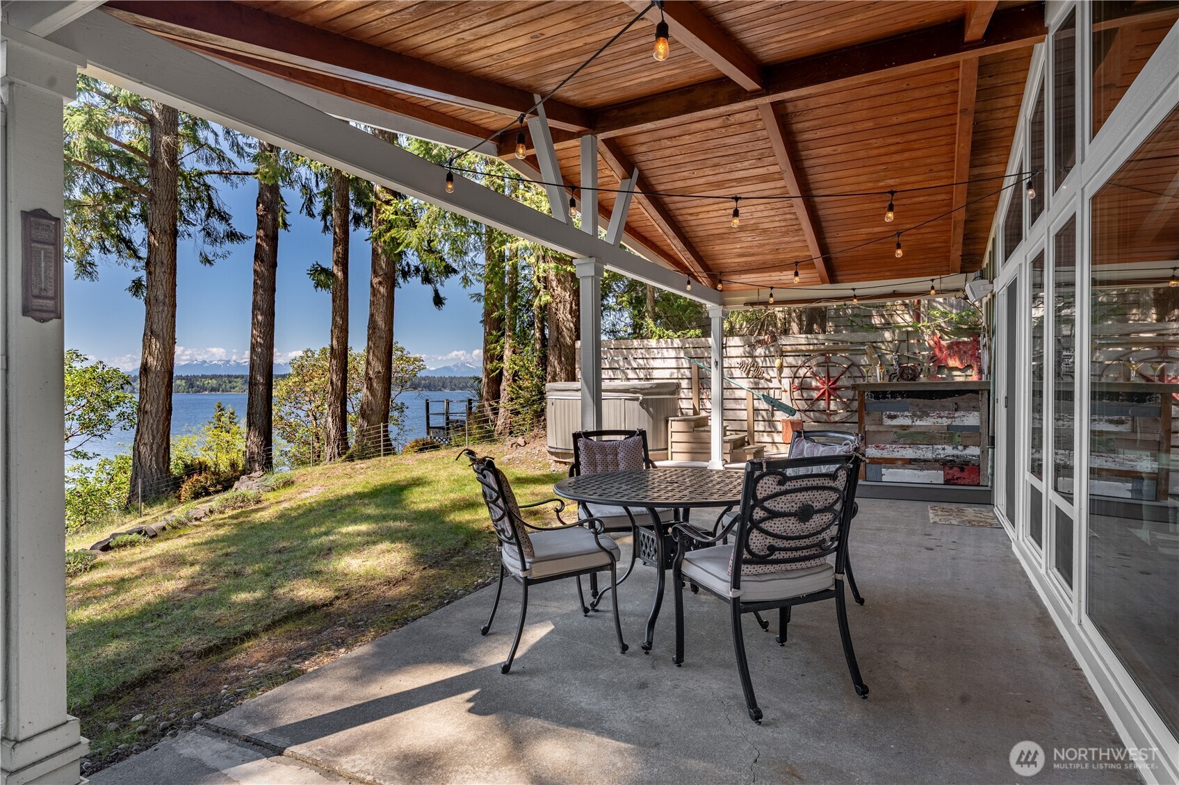 924 W Herron Boulevard NW, Lakebay, WA 98349