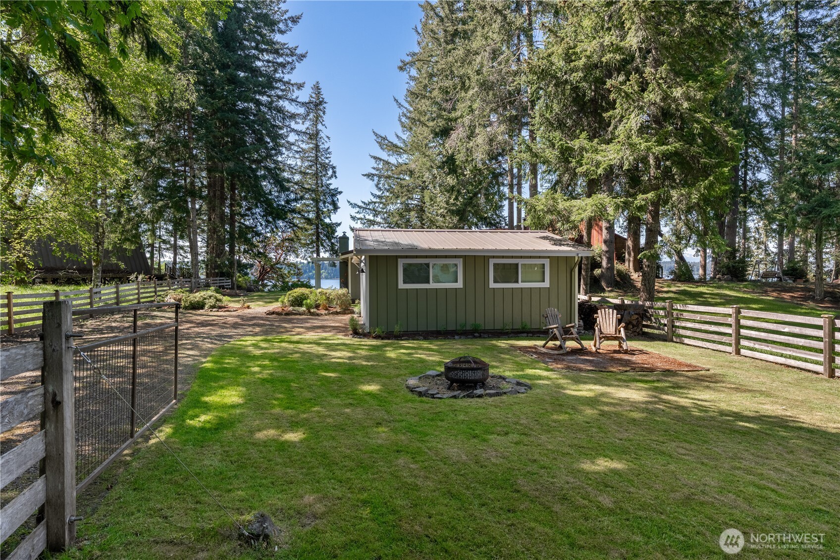 924 W Herron Boulevard NW, Lakebay, WA 98349