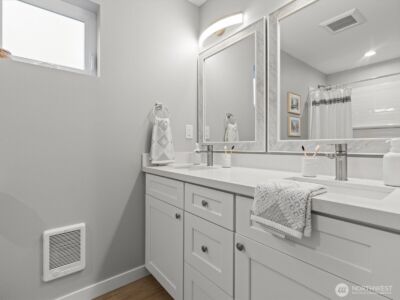 8117 17th Avenue SW #B, Seattle, WA 98106 - Photo 16